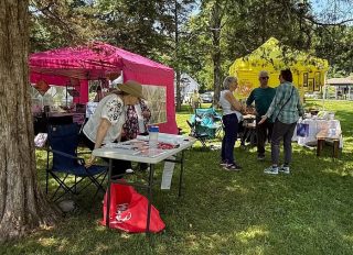 Great art at ARTFEST 2025 today - here are some of the artists outdoors.  Last day is Sunday June 22 10 - 4pm.. Don’t miss these artists! #artfest2025 #fyp #foryoupage💙 #shermanct #artshow #artists #supportlocalartists